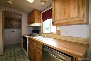 214 Chapman Rd, Castle Rock, WA 98611 - Photo 18