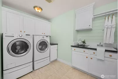 4727 Columbus Avenue, Bellingham, WA 98229 - Photo 22