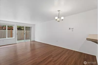 933 4th Avenue N #102, Kent, WA 98032 - Photo 4