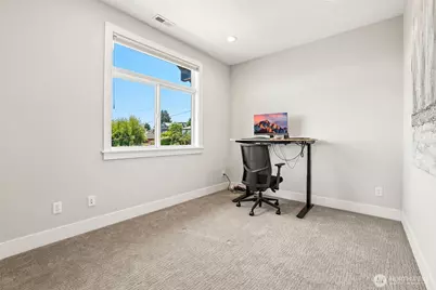 2460 W Lynn Street, Seattle, WA 98199 - Photo 26