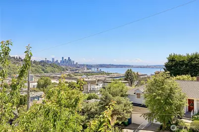 2460 W Lynn Street, Seattle, WA 98199 - Photo 18