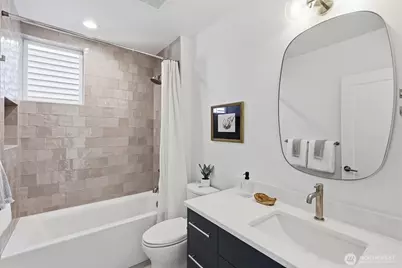 2710 58th Avenue SW, Seattle, WA 98116 - Photo 8