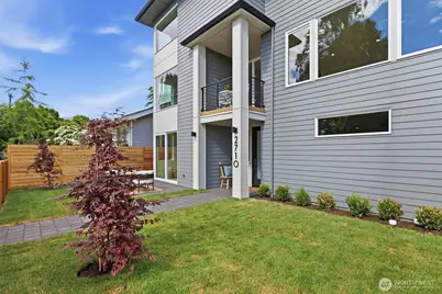 2710 58th Avenue SW, Seattle, WA 98116 - Photo 2