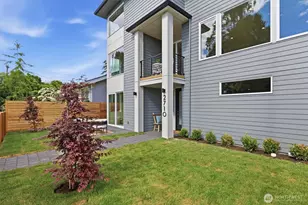 2710 58th Ave SW, Seattle, WA 98116 - Photo 2