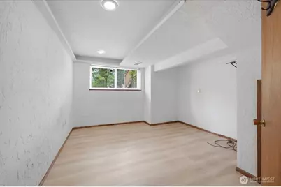 5466 NE 200th Place, Lake Forest Park, WA 98155 - Photo 24
