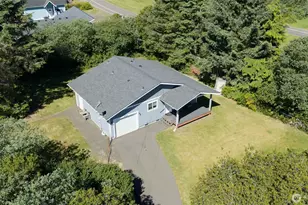101 Auriga Ave SW, Ocean Shores, WA 98569 - Photo 1