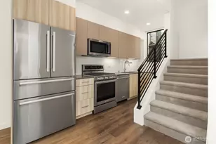 8507 16th Ave NW, Seattle, WA 98117 - Photo 10