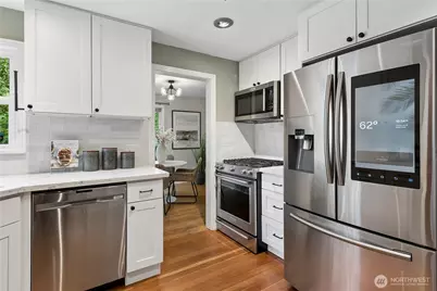 7520 Jones Avenue NW, Seattle, WA 98117 - Photo 8