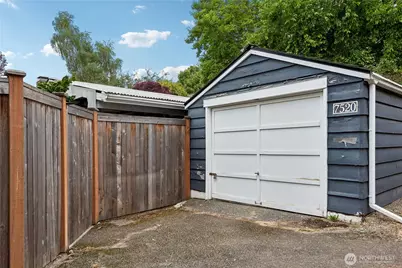 7520 Jones Avenue NW, Seattle, WA 98117 - Photo 34