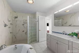 4105 SW 109th St, Seattle, WA 98146 - Photo 24