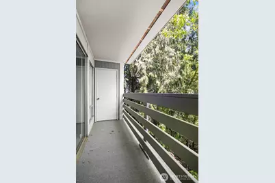 10459 Des Moines Memorial Dr S #303, Seattle, WA 98168 - Photo 12