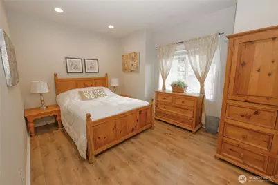 18709 68th Street E, Bonney Lake, WA 98391 - Photo 16