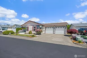 1918 Harrison Ave, Centralia, WA 98531 - Photo 2