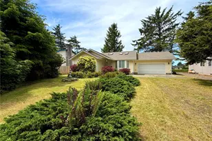 457 Dolphin Ave NE, Ocean Shores, WA 98569 - Photo 1