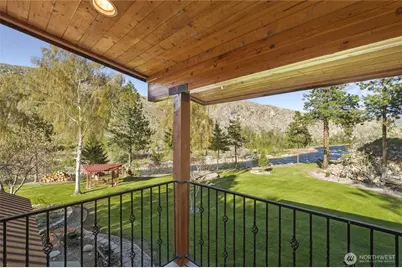 540 Highway 153, Pateros, WA 98846 - Photo 8