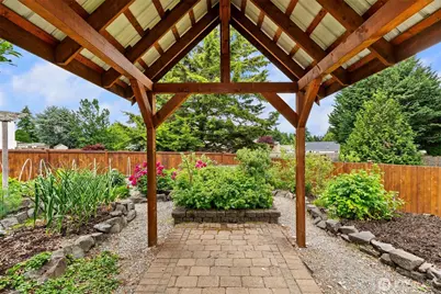 21808 114th Street E, Bonney Lake, WA 98391 - Photo 32