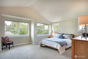 3806 Interlake Ave N, Seattle, WA 98103 - Photo 6