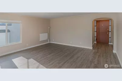 1732 Dexter Avenue N, Seattle, WA 98109 - Photo 2