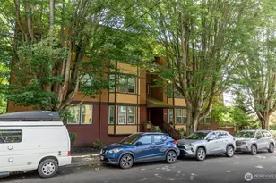 209 N 39th St, Seattle, WA 98103 - Photo 24