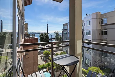 1950 Alaskan Way #422, Seattle, WA 98101 - Photo 4