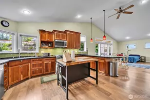 400 Park Pl, Everett, WA 98203 - Photo 6