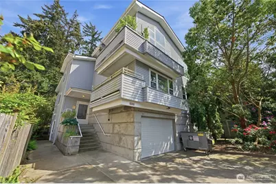 13310 Greenwood Avenue N, Seattle, WA 98133 - Photo 2
