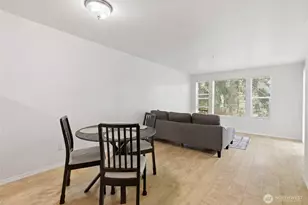 13310 Greenwood Ave N, Seattle, WA 98133 - Photo 6