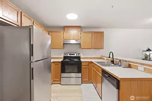 13310 Greenwood Ave N, Seattle, WA 98133 - Photo 8