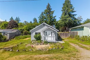 2432 NE Franklin St, Bremerton, WA 98310 - Photo 1