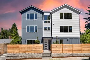 334 NE 90th St, Seattle, WA 98115 - Photo 2