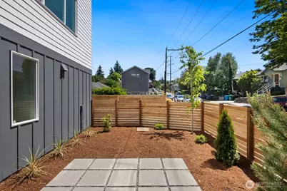 334 NE 90th Street, Seattle, WA 98115 - Photo 36