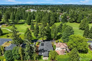 8016 Fairway Dr NE, Seattle, WA 98115 - Photo 36