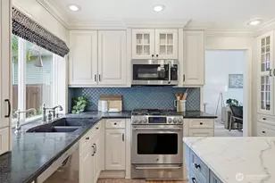 8128 NE 158th Pl, Kenmore, WA 98028 - Photo 12