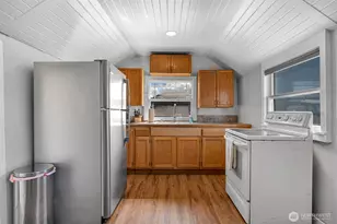 504 W 1st St, Nooksack, WA 98276 - Photo 18