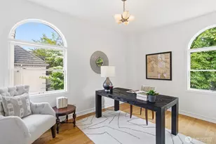 511 W Highland Dr, Seattle, WA 98119 - Photo 28