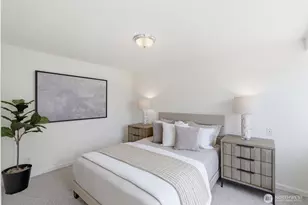 511 W Highland Dr, Seattle, WA 98119 - Photo 32