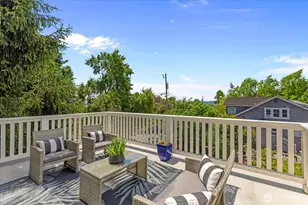 1601 10th Ave W, Seattle, WA 98119 - Photo 18
