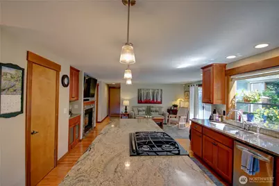 12270 Maple Crest Drive, Burlington, WA 98233 - Photo 12