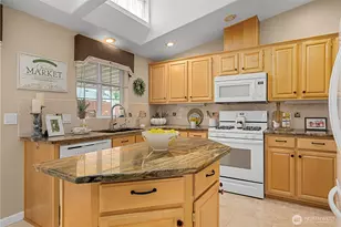 24105 221st Ln SE, Maple Valley, WA 98038 - Photo 8