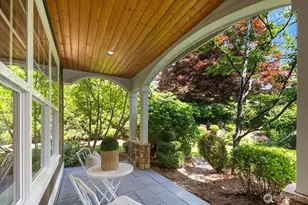 1610 8th St W, Kirkland, WA 98033 - Photo 2