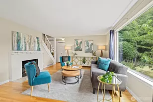 1206 SW Myrtle St, Seattle, WA 98106 - Photo 2