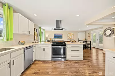 1206 SW Myrtle Street, Seattle, WA 98106 - Photo 8