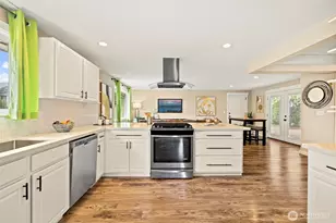 1206 SW Myrtle St, Seattle, WA 98106 - Photo 8