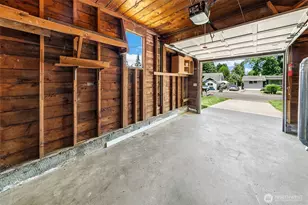 8910 217th St SW, Edmonds, WA 98026 - Photo 24