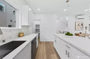 221 NE 185th St, Shoreline, WA 98155 - Photo 8