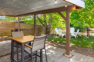 10025 Ashworth Ave N, Seattle, WA 98133 - Photo 30