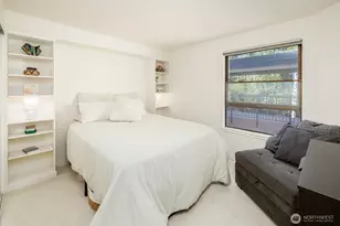 500 W Roy St, Seattle, WA 98119 - Photo 14