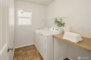 2441 31st Ave NE, Issaquah, WA 98029 - Photo 30