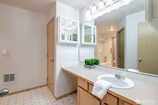 11809 5th Ave Ct E, Tacoma, WA 98445 - Photo 18