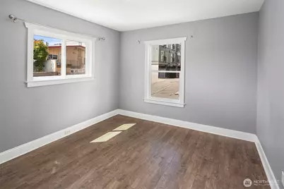 1480 NW 80th Street, Seattle, WA 98117 - Photo 8